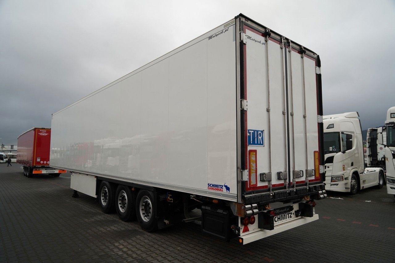 Schmitz Cargobull CHŁODNIA / THERMO KING / HAKÓWKA / OŚ PODNOSZO - Рефрижератор напівпричіп: фото 3 Schmitz Cargobull CHŁODNIA / THERMO KING / HAKÓWKA / OŚ PODNOSZO - Рефрижератор напівпричіп: фото 3