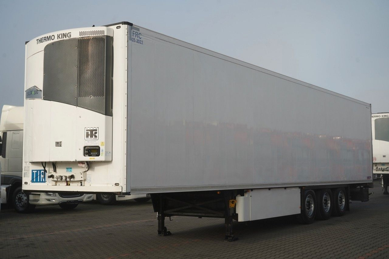 Schmitz Cargobull / CHŁODNIA / THERMO KING SLX 300 / HAKÓWKA / OŚ - Рефрижератор напівпричіп: фото 1 Schmitz Cargobull / CHŁODNIA / THERMO KING SLX 300 / HAKÓWKA / OŚ - Рефрижератор напівпричіп: фото 1