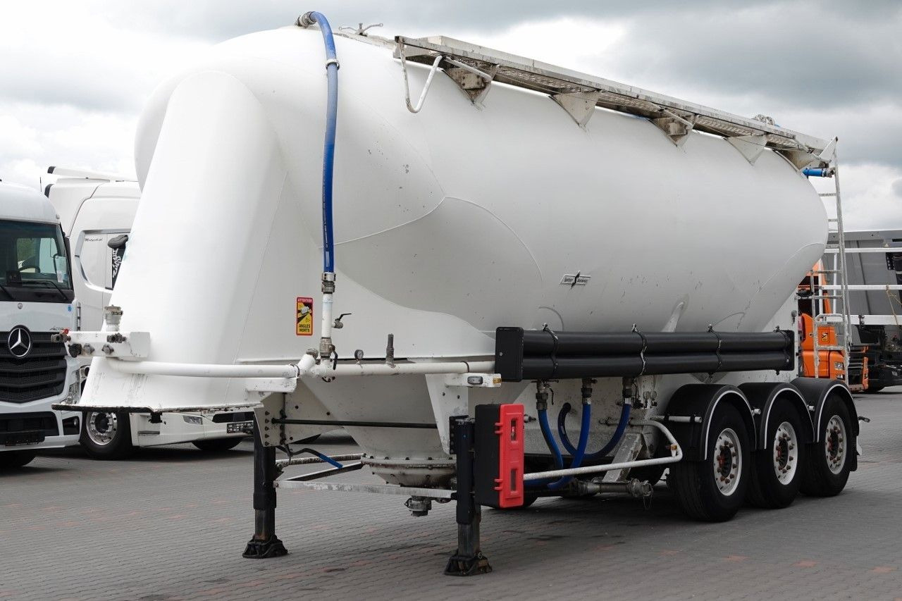 Spitzer CEMENTONACZEPA / 37 000 L / SILOS / 3 KOMORY - Напівпричіп цистерна для сипучих вантажів: фото 2 Spitzer CEMENTONACZEPA / 37 000 L / SILOS / 3 KOMORY - Напівпричіп цистерна для сипучих вантажів: фото 2