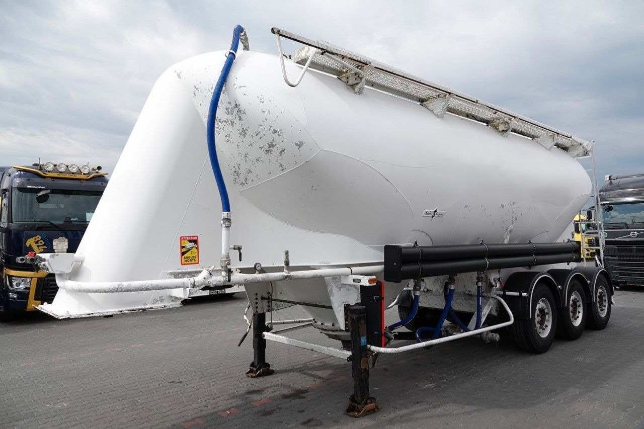 Spitzer CEMENTONACZEPA / 37 000 L / SILOS / 3 KOMORY - Напівпричіп цистерна для сипучих вантажів: фото 4 Spitzer CEMENTONACZEPA / 37 000 L / SILOS / 3 KOMORY - Напівпричіп цистерна для сипучих вантажів: фото 4
