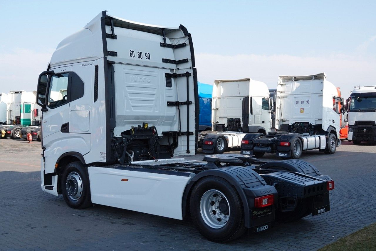 Iveco S-WAY / 510 / RETARDER / I-PARK COOL / PO KONTRA - Тягач: фото 4 Iveco S-WAY / 510 / RETARDER / I-PARK COOL / PO KONTRA - Тягач: фото 4