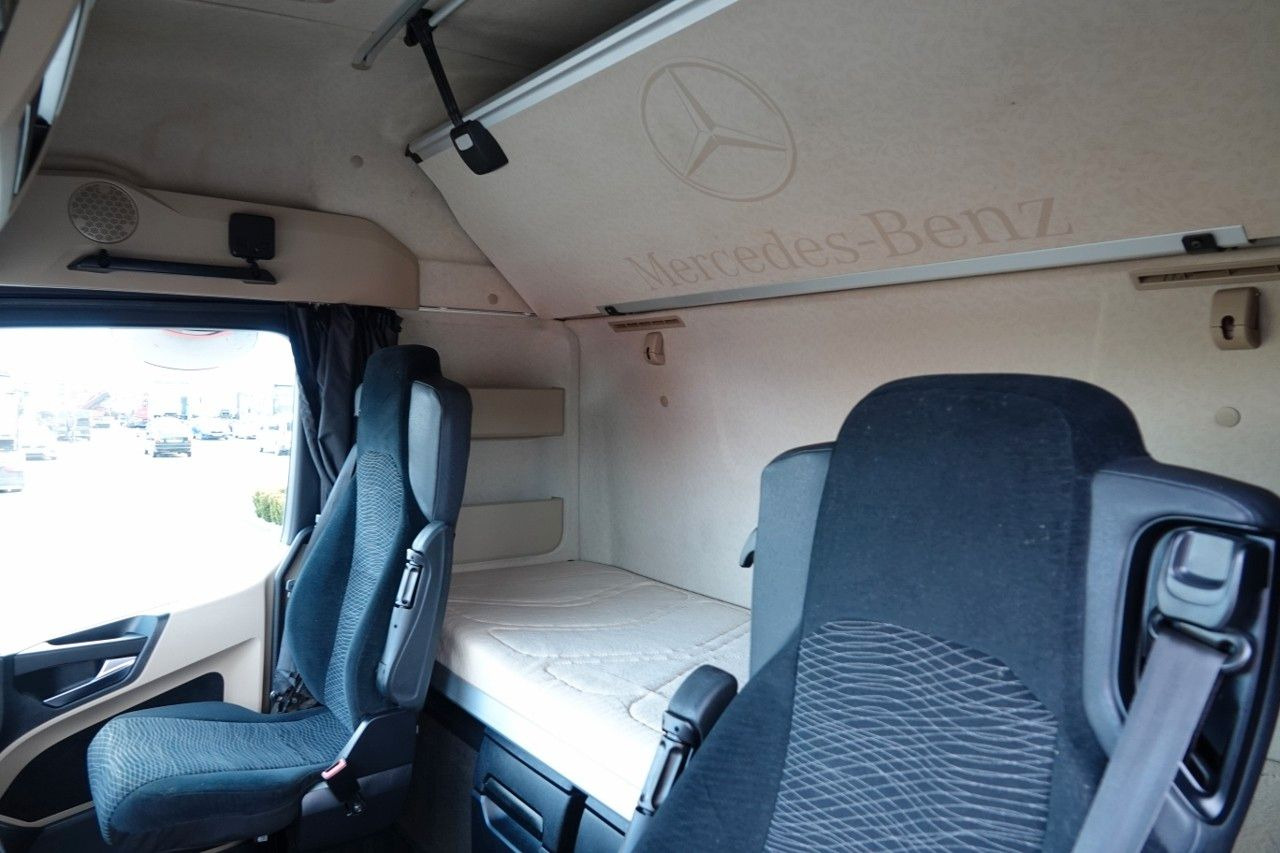 Тягач Mercedes-Benz ACTROS 1845 / LOW DECK / MEGA / BIG SPACE / PO: фото 12