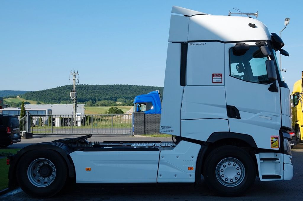 Renault T 520 / 13L / MAXISPACE / RETARDER / SALONKA Renault T 520 / 13L / MAXISPACE / RETARDER / SALONKA - Тягач: фото 5 Renault T 520 / 13L / MAXISPACE / RETARDER / SALONKA Renault T 520 / 13L / MAXISPACE / RETARDER / SALONKA - Тягач: фото 5