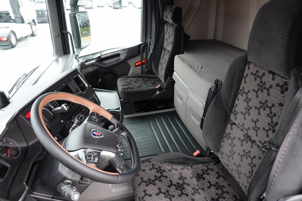 Тягач Scania R 450 / RETARDER / NISKA KABINA / HYDRAULIKA / P: фото 12