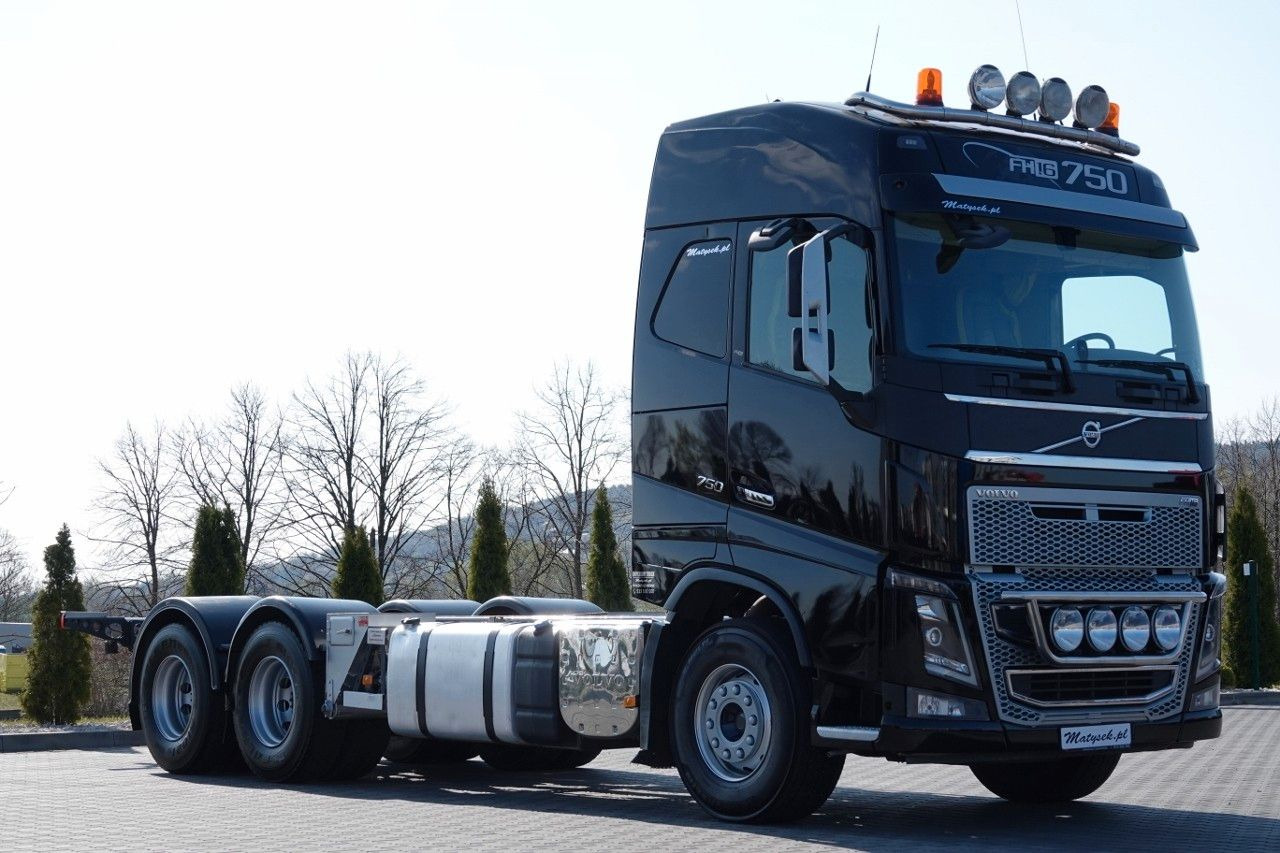 Volvo FH 16 / 750 KM / 6X4 / RAMA DŁ. 8 M / 373 TYS. - Тягач: фото 1 Volvo FH 16 / 750 KM / 6X4 / RAMA DŁ. 8 M / 373 TYS. - Тягач: фото 1