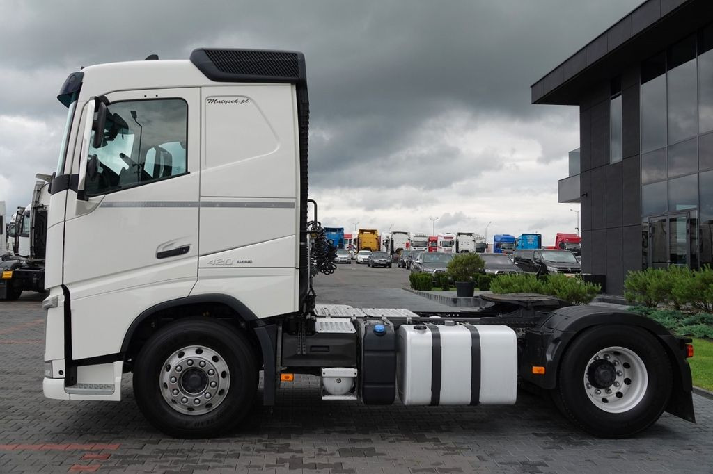 Volvo FH 420 / 13 L / PEŁNY ADR / 2017 ROK / LOW CAB Volvo FH 420 / 13 L / PEŁNY ADR / 2017 ROK / LOW CAB - Тягач: фото 3 Volvo FH 420 / 13 L / PEŁNY ADR / 2017 ROK / LOW CAB Volvo FH 420 / 13 L / PEŁNY ADR / 2017 ROK / LOW CAB - Тягач: фото 3