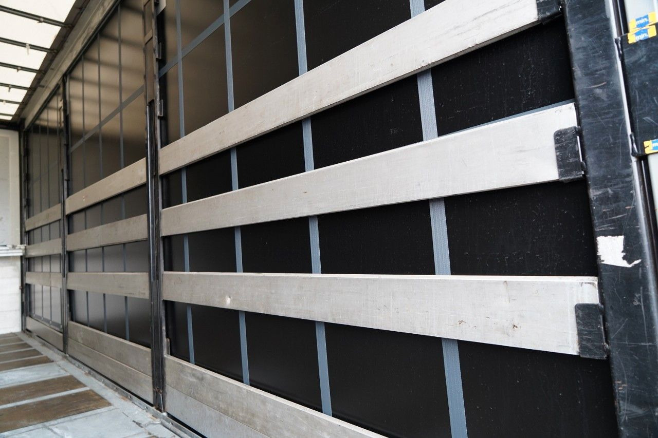 Тентований причіп Wecon PRZYCZEPA - 7,7 M / TANDEM / PRZEJAZDOWA /: фото 17 Тентований причіп Wecon PRZYCZEPA - 7,7 M / TANDEM / PRZEJAZDOWA /: фото 17