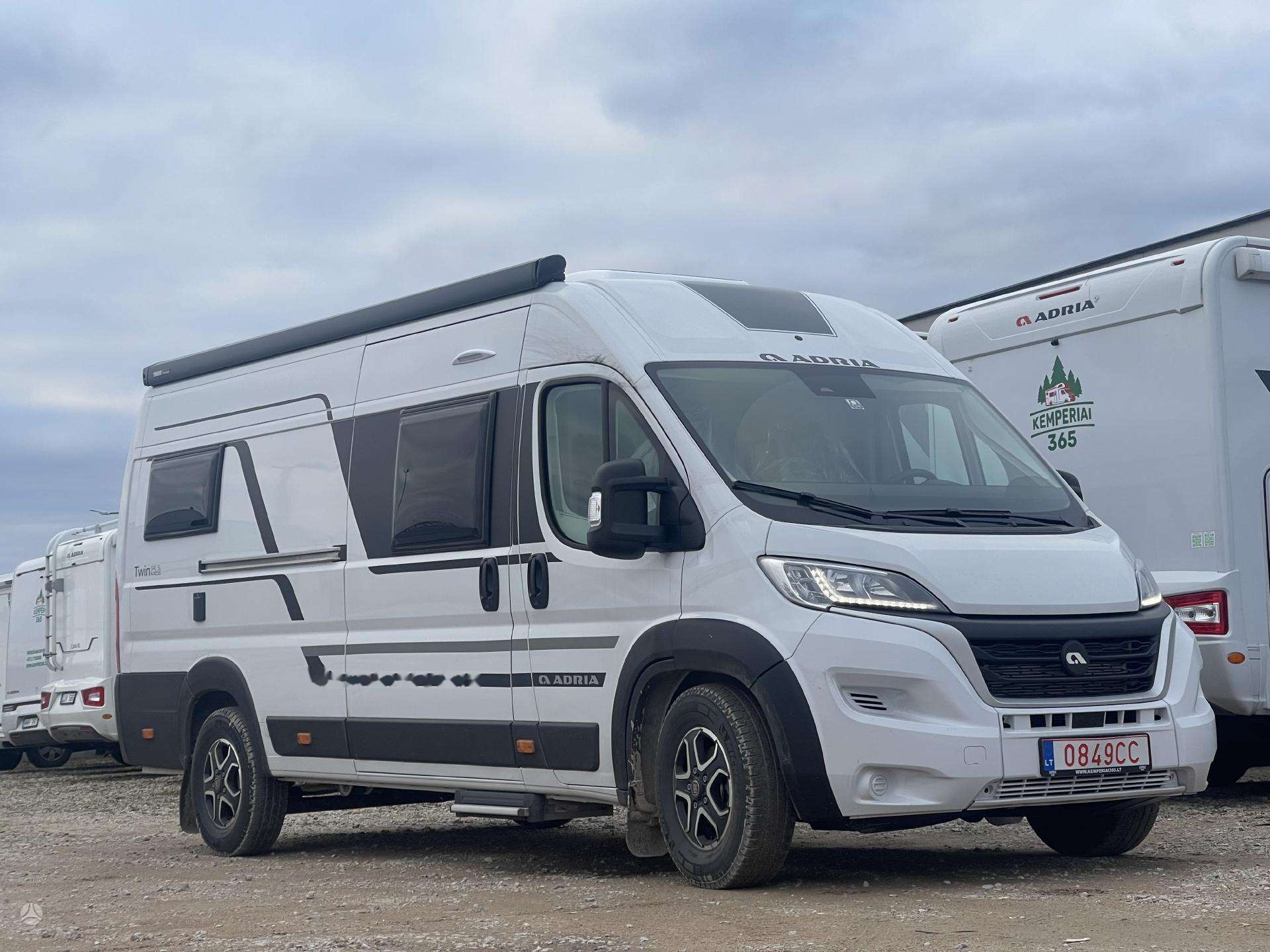 ADRIA Twin Axess 640SL - Кастенваген: фото 2 ADRIA Twin Axess 640SL - Кастенваген: фото 2
