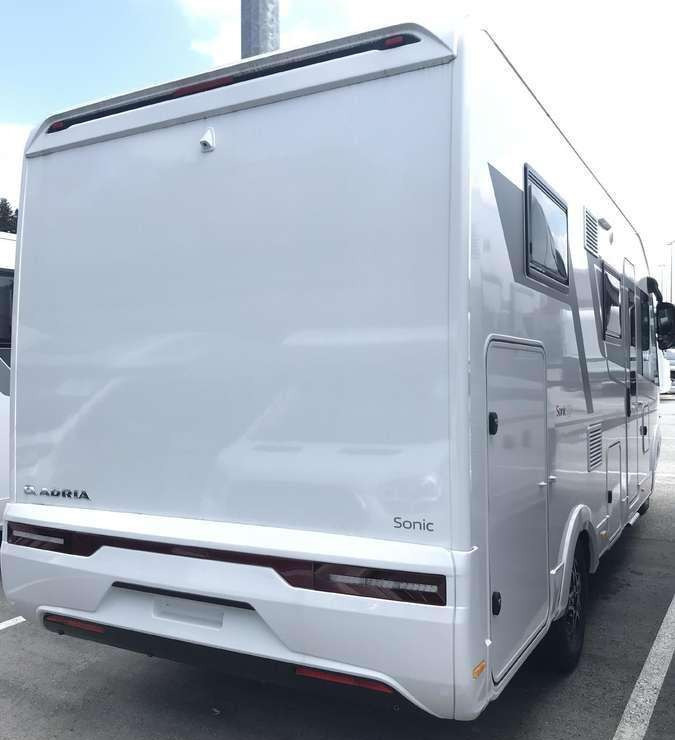 Adria Sonic 600SL - Інтегрований автобудинок: фото 2 Adria Sonic 600SL - Інтегрований автобудинок: фото 2