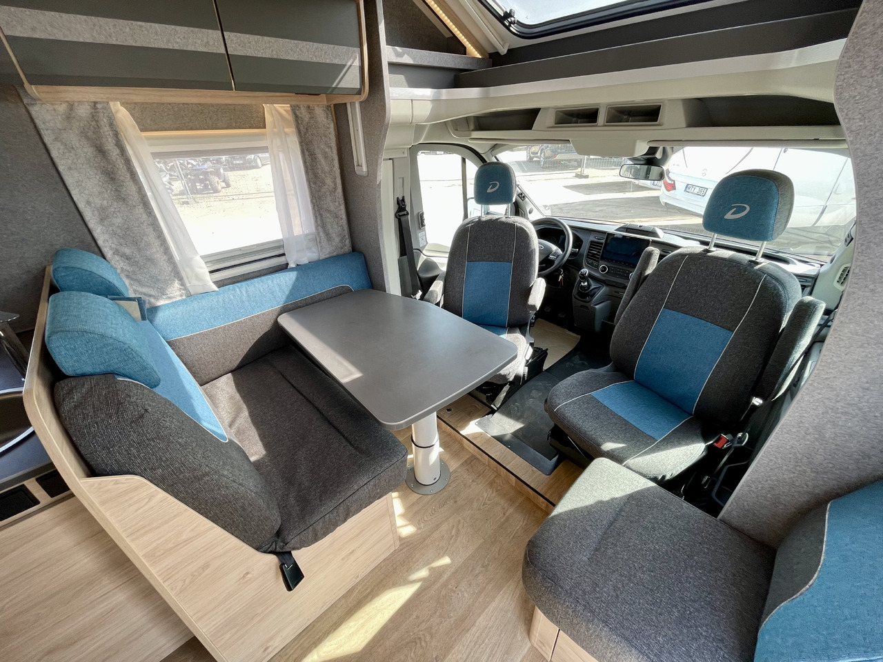Напівінтегрований автобудинок DETHLEFFS Just Go T7055 EB: фото 8