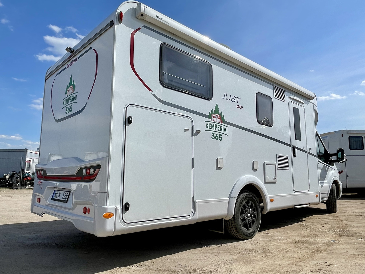 DETHLEFFS Just Go T7055 EB - Напівінтегрований автобудинок: фото 5 DETHLEFFS Just Go T7055 EB - Напівінтегрований автобудинок: фото 5