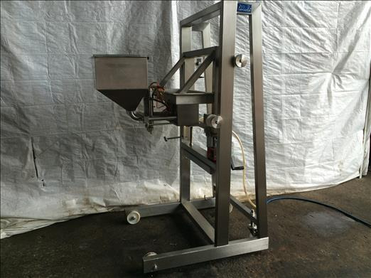 Apple Engineering MD65 Four head pneumatic depositor - Обладнання для харчової промисловості: фото 2 Apple Engineering MD65 Four head pneumatic depositor - Обладнання для харчової промисловості: фото 2