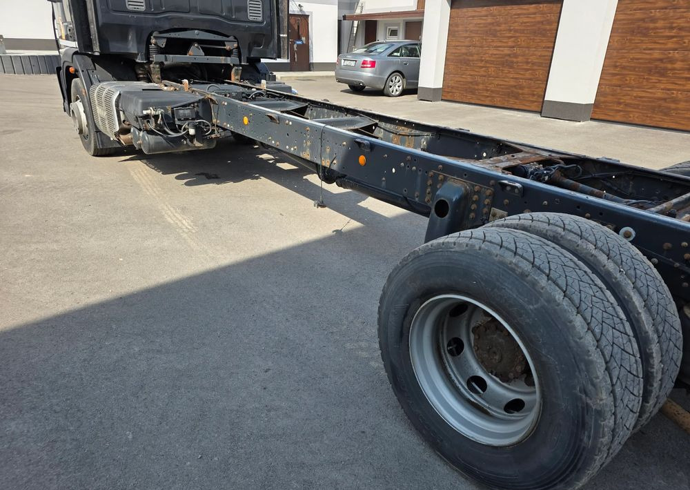 Iveco EUROCARGO 160E28 RAMA DO ZABUDOWY/ LAWETA / MANUAL / - Тентована вантажівка: фото 5 Iveco EUROCARGO 160E28 RAMA DO ZABUDOWY/ LAWETA / MANUAL / - Тентована вантажівка: фото 5