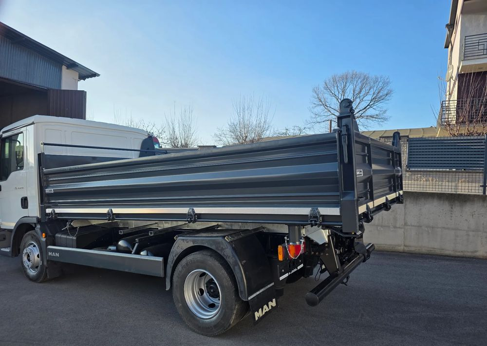 MAN TGL 12.250 /12.220 / ATEGO/ WYWROTKA / 2016 / NOWA ZABUDOWA - Самоскид вантажівка: фото 2 MAN TGL 12.250 /12.220 / ATEGO/ WYWROTKA / 2016 / NOWA ZABUDOWA - Самоскид вантажівка: фото 2