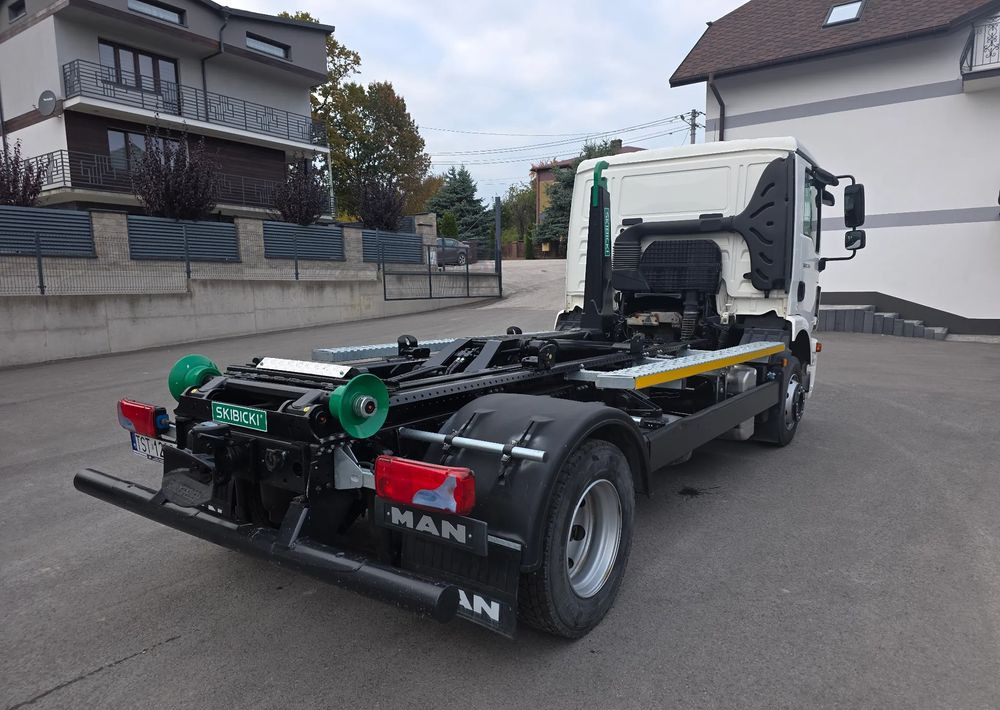 MAN TGM 12.290 - Гаковий мультиліфт вантажівка: фото 3 MAN TGM 12.290 - Гаковий мультиліфт вантажівка: фото 3