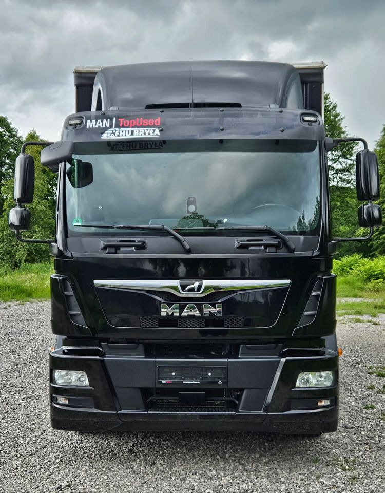 MAN TGM 12.290 / 15.290 / E6/ FIRANKA /BOCZNE DRZWI / BURTO-FIRANKA / 18PALET / WINDA / NISKI PRZEBIEG / 2018/ CAŁY NA PODUSZKACH / SERWISOWANY - Тентована вантажівка: фото 3 MAN TGM 12.290 / 15.290 / E6/ FIRANKA /BOCZNE DRZWI / BURTO-FIRANKA / 18PALET / WINDA / NISKI PRZEBIEG / 2018/ CAŁY NA PODUSZKACH / SERWISOWANY - Тентована вантажівка: фото 3