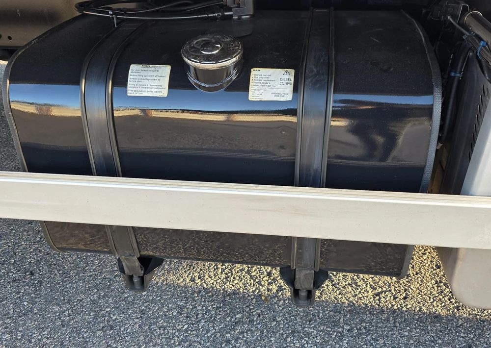 Вантажівка з закритим кузовом MAN TGM 15.290 / TGL / KONTENER / IZOTERMA / WINDA / KLIMA POSTOJOWA / 2019R / EURO 6 / PEŁEN SERWIS / 8200KG ŁADOWNOŚĆ / SPROWADZONY / ZADBANY / JAK NOWY / KSIĄŻKA SERWISOWA / E6 / 18 PALET: фото 15 Вантажівка з закритим кузовом MAN TGM 15.290 / TGL / KONTENER / IZOTERMA / WINDA / KLIMA POSTOJOWA / 2019R / EURO 6 / PEŁEN SERWIS / 8200KG ŁADOWNOŚĆ / SPROWADZONY / ZADBANY / JAK NOWY / KSIĄŻKA SERWISOWA / E6 / 18 PALET: фото 15