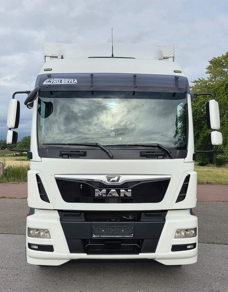 MAN TGM 18.290 / 18.250 /E6 / 22 PALETY / AUTOMAT / ZSUWANY DACH ORAZ BOKI / 9700 ŁADOWNOŚĆ / SERWISOWANY / NISKI PRZEBIEG / WINDA / FIRANKA / SPROWADZONY / 2019 / 335 TYŚ PRZEBIEG / PIERWSZY WŁAŚCIC - Тентована вантажівка: фото 3 MAN TGM 18.290 / 18.250 /E6 / 22 PALETY / AUTOMAT / ZSUWANY DACH ORAZ BOKI / 9700 ŁADOWNOŚĆ / SERWISOWANY / NISKI PRZEBIEG / WINDA / FIRANKA / SPROWADZONY / 2019 / 335 TYŚ PRZEBIEG / PIERWSZY WŁAŚCIC - Тентована вантажівка: фото 3
