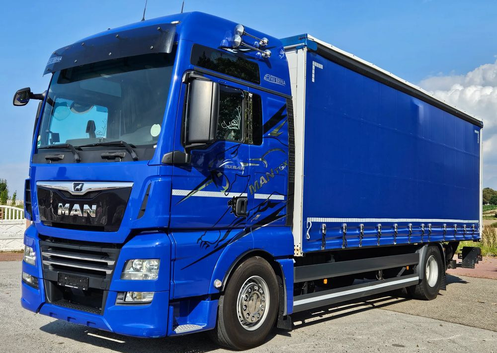 MAN TGX 18.430 / FIRANKA / WINDA / 300TYŚ PRZEBIEG / 2020 /E6 / KLIMA POSTOJOWA / SPROWADZONY / JAK NOWY / AUTOMAT - Тентована вантажівка: фото 1 MAN TGX 18.430 / FIRANKA / WINDA / 300TYŚ PRZEBIEG / 2020 /E6 / KLIMA POSTOJOWA / SPROWADZONY / JAK NOWY / AUTOMAT - Тентована вантажівка: фото 1