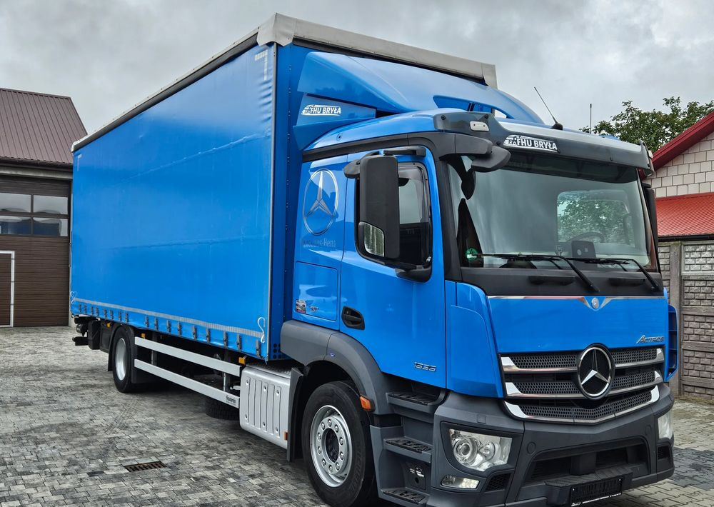 Mercedes-Benz ACTROS 1835 / FIRANKA / WINDA / 19 EUROPALET / AUTOMAT / Z NIEMIEC / 2016/DUŻA ŁADOWNOŚĆ - Тентована вантажівка: фото 1 Mercedes-Benz ACTROS 1835 / FIRANKA / WINDA / 19 EUROPALET / AUTOMAT / Z NIEMIEC / 2016/DUŻA ŁADOWNOŚĆ - Тентована вантажівка: фото 1