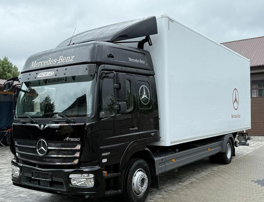 Mercedes-Benz ATEGO 1527/1530/IZOTERMA/WINDA/SPROWADZONY/E6/PIERWSZY WŁAŚCICIEL/AUTOMAT/18EURO PALET/STAN BARDZO DOBRY - Рефрижератор вантажівка: фото 1 Mercedes-Benz ATEGO 1527/1530/IZOTERMA/WINDA/SPROWADZONY/E6/PIERWSZY WŁAŚCICIEL/AUTOMAT/18EURO PALET/STAN BARDZO DOBRY - Рефрижератор вантажівка: фото 1