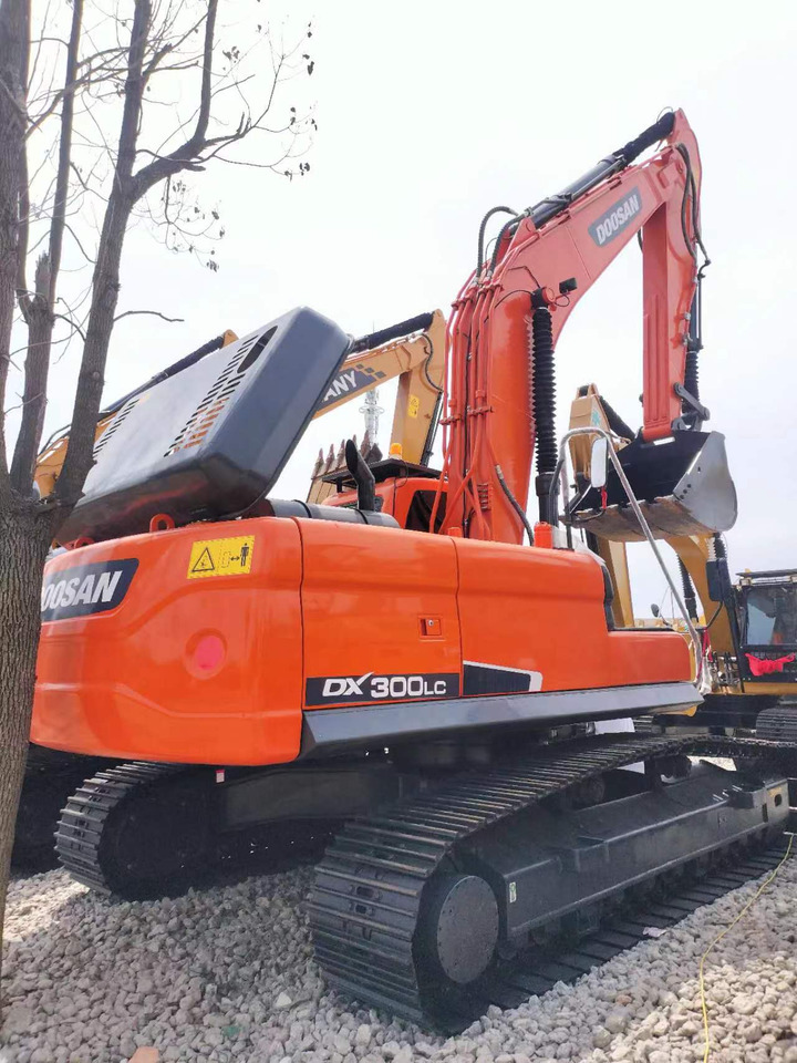 Doosan DX 300 Korea imports doosan DX300 - Гусеничний екскаватор: фото 2 Doosan DX 300 Korea imports doosan DX300 - Гусеничний екскаватор: фото 2