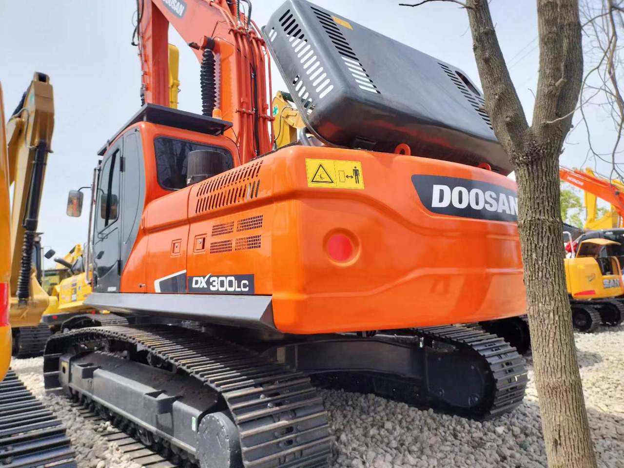 Doosan DX 300 Korea imports doosan DX300 - Гусеничний екскаватор: фото 1 Doosan DX 300 Korea imports doosan DX300 - Гусеничний екскаватор: фото 1