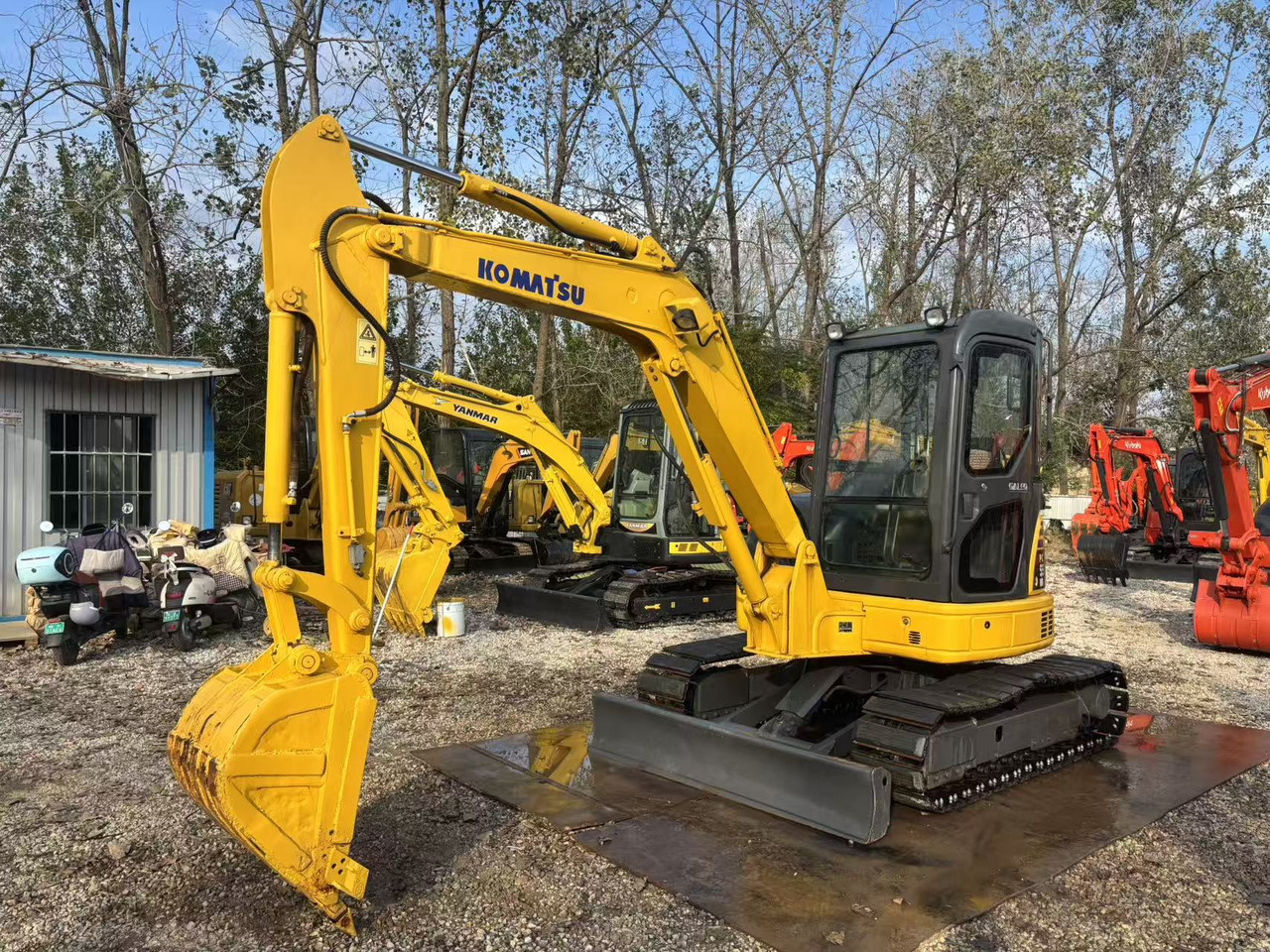 KOMATSU PC55MR-3 - Міні-екскаватор: фото 3 KOMATSU PC55MR-3 - Міні-екскаватор: фото 3