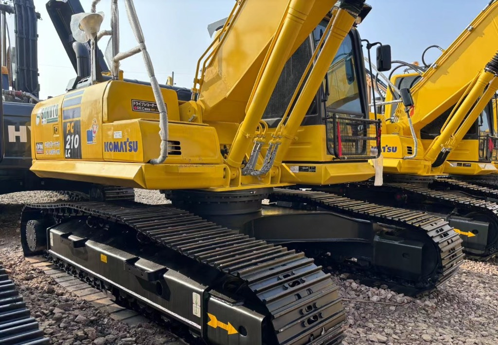 Komatsu PC 210 LC-8 - Гусеничний екскаватор: фото 2 Komatsu PC 210 LC-8 - Гусеничний екскаватор: фото 2
