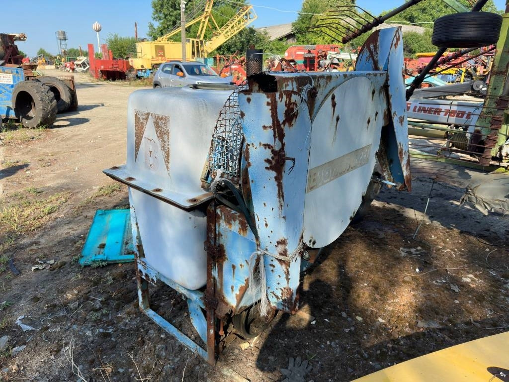 Blanchard 220 - Аплікатор для внесення добрив в грунт: фото 2 Blanchard 220 - Аплікатор для внесення добрив в грунт: фото 2