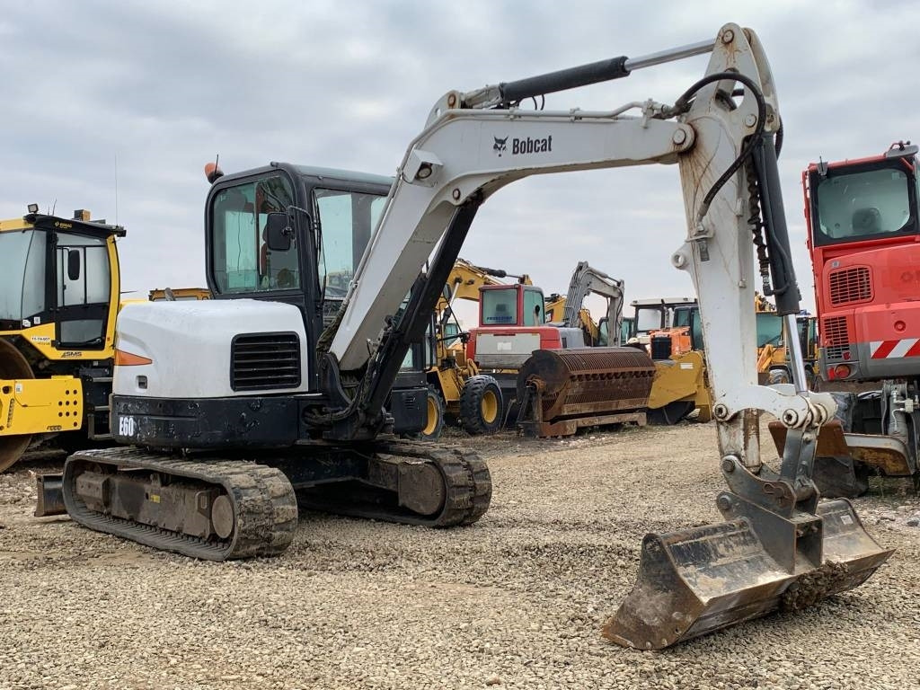 Bobcat E 60 - Міні-екскаватор: фото 5 Bobcat E 60 - Міні-екскаватор: фото 5