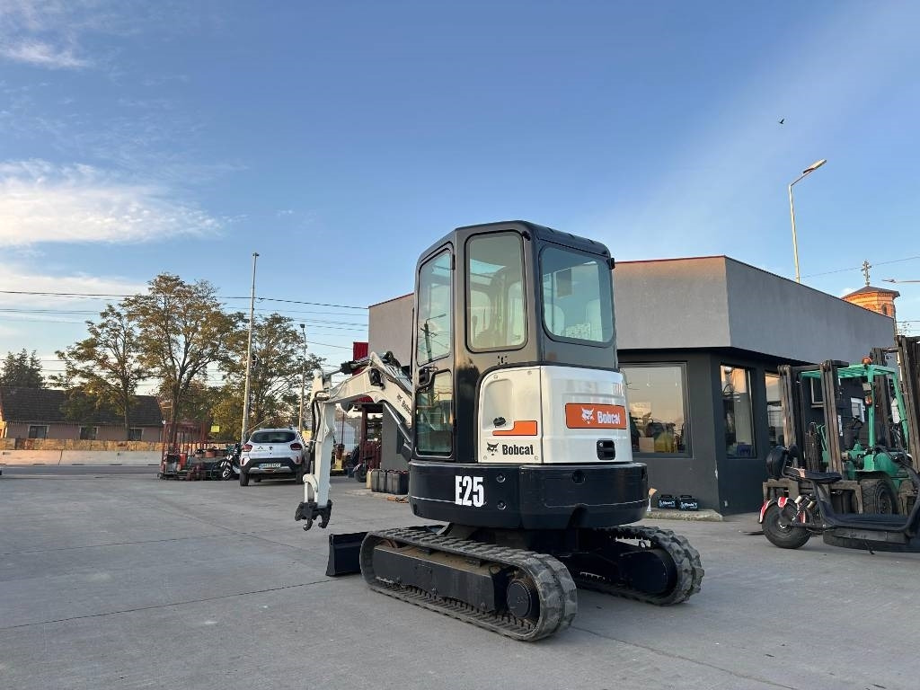 Bobcat E25EM - Міні-екскаватор: фото 3 Bobcat E25EM - Міні-екскаватор: фото 3