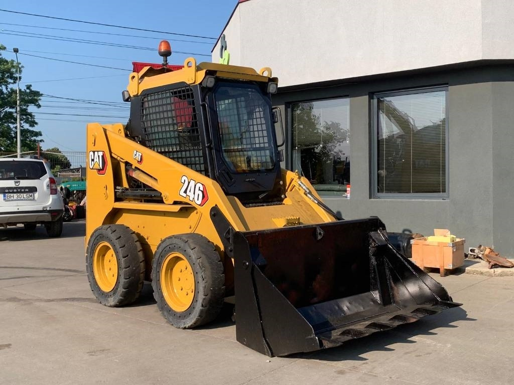 CAT 246 - Міні-навантажувач: фото 4 CAT 246 - Міні-навантажувач: фото 4