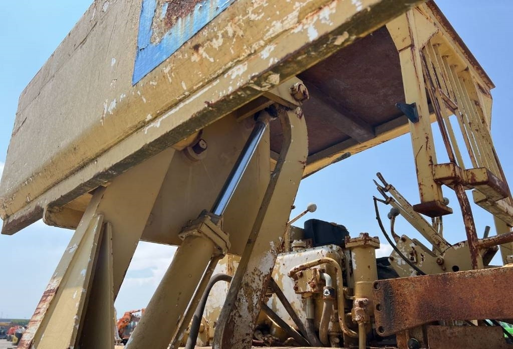 CAT 583 H - Трубоукладач: фото 3 CAT 583 H - Трубоукладач: фото 3