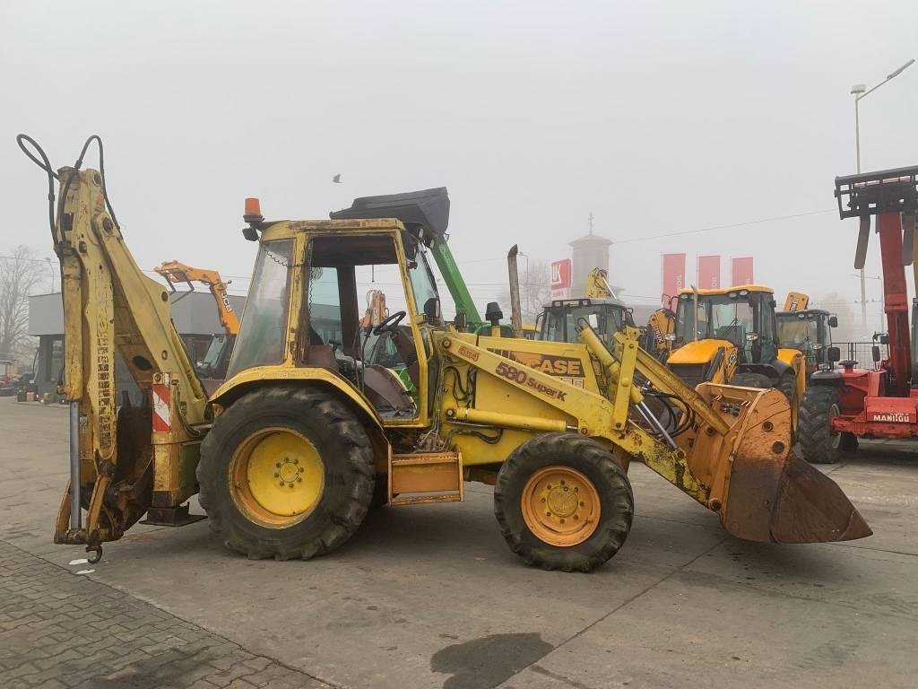 Case 580 K - Екскаватор-навантажувач: фото 5 Case 580 K - Екскаватор-навантажувач: фото 5