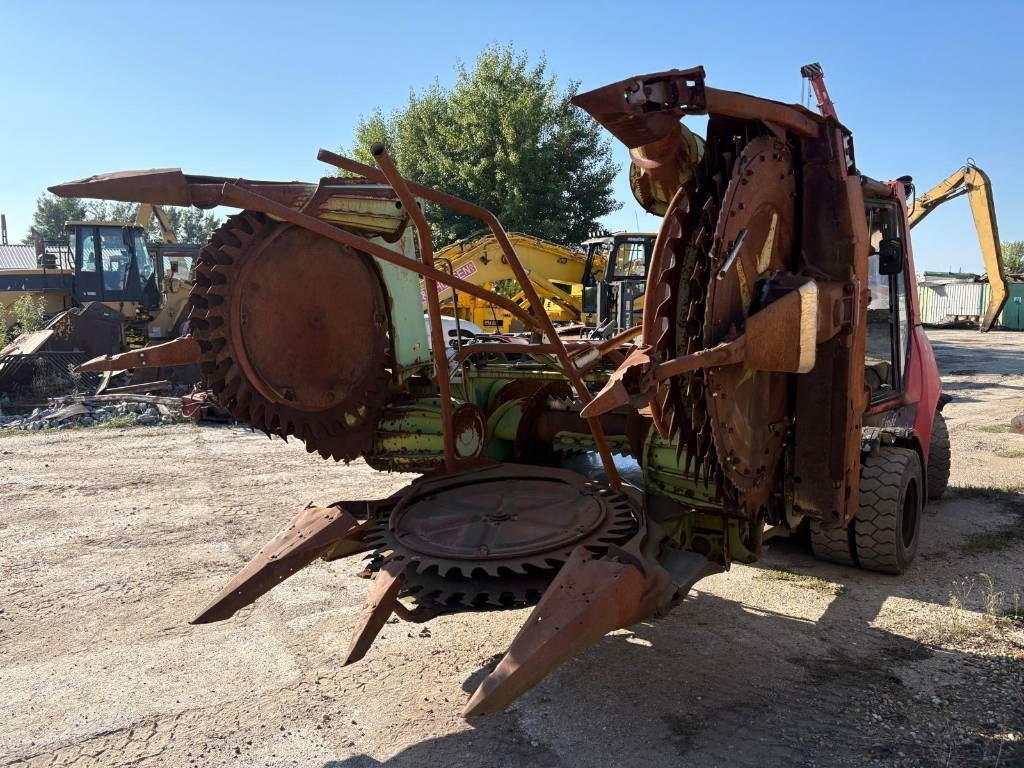 Claas RU 450 - Кормозбиральний комбайн: фото 2 Claas RU 450 - Кормозбиральний комбайн: фото 2