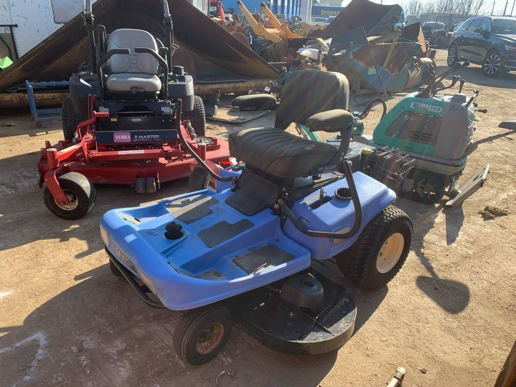 Dixon ZTR4421  - Газонокосарка: фото 1 Dixon ZTR4421  - Газонокосарка: фото 1