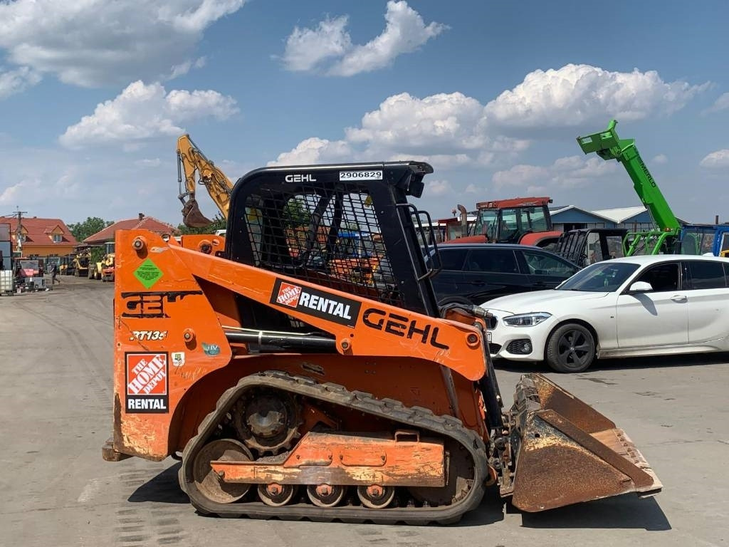 Gehl RT135 - Гусеничний міні-навантажувач: фото 4 Gehl RT135 - Гусеничний міні-навантажувач: фото 4