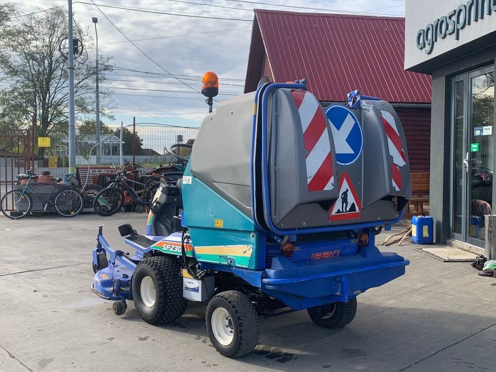 Iseki SF 230 FH - Газонокосарка: фото 3 Iseki SF 230 FH - Газонокосарка: фото 3
