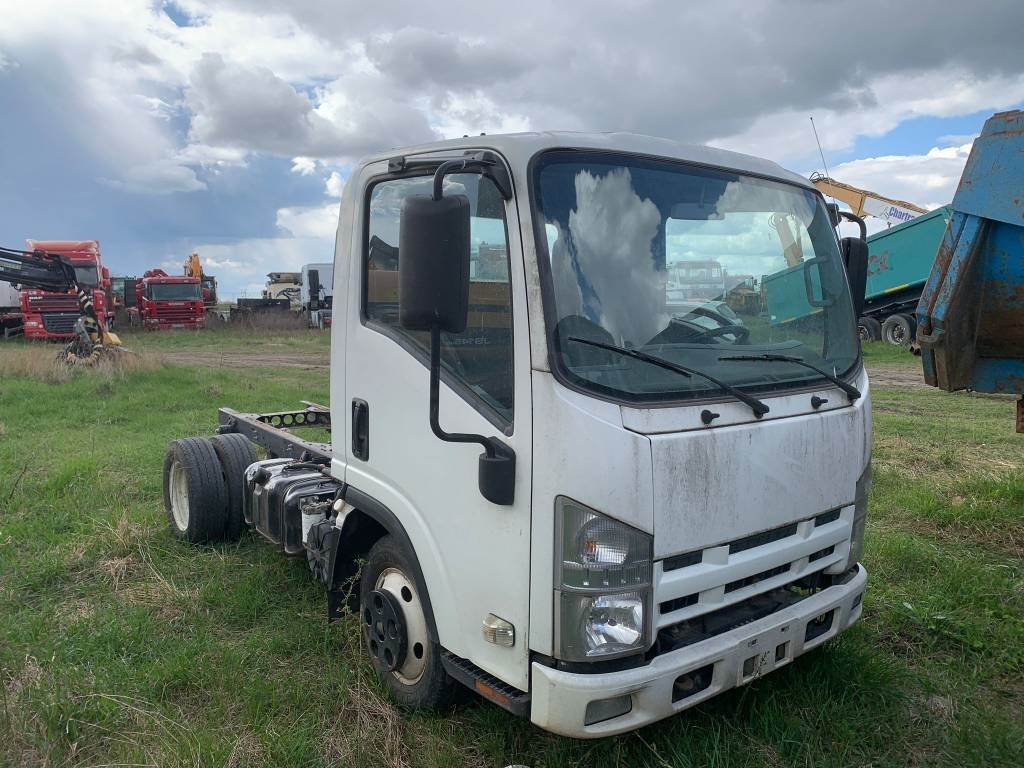 Isuzu FOR PARTS - Вантажівка шасі: фото 1 Isuzu FOR PARTS - Вантажівка шасі: фото 1