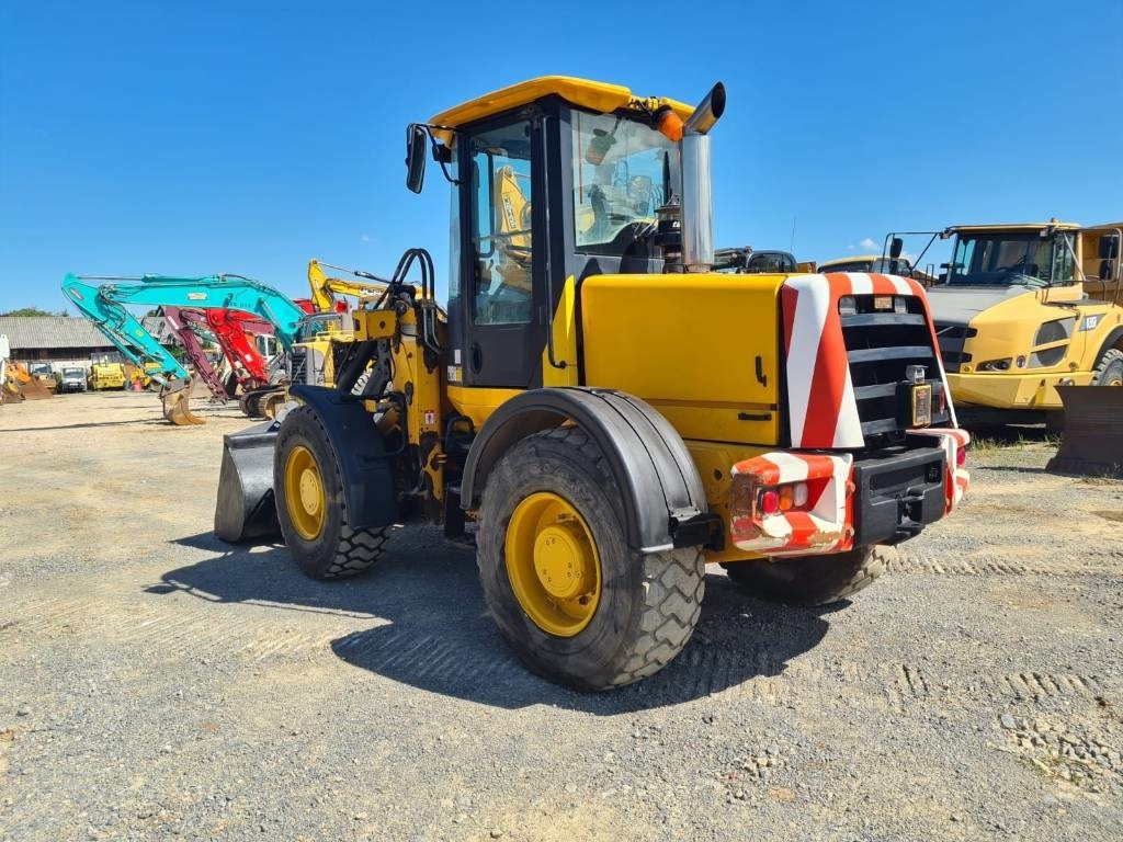 JCB 416HT - Колісний навантажувач: фото 4 JCB 416HT - Колісний навантажувач: фото 4