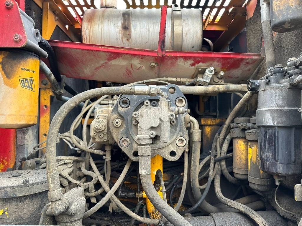 Гусеничний екскаватор JCB JS 240 N LC: фото 10 Гусеничний екскаватор JCB JS 240 N LC: фото 10