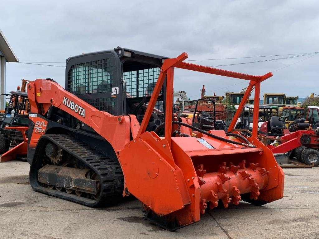 Kubota SVL 75-2+Topcat SSFM81 - Гусеничний міні-навантажувач: фото 2 Kubota SVL 75-2+Topcat SSFM81 - Гусеничний міні-навантажувач: фото 2