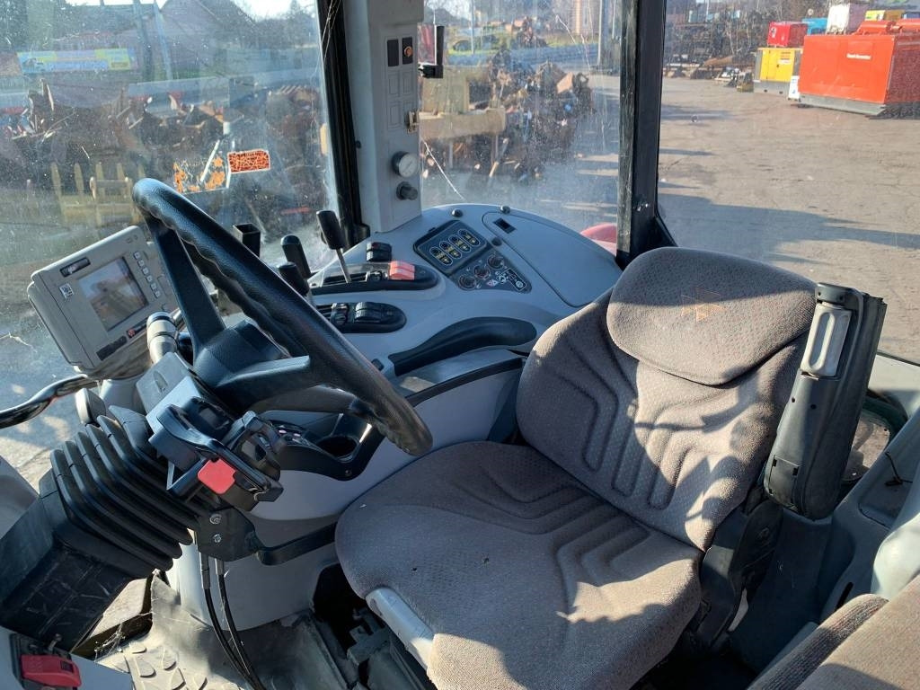 Трактор Massey Ferguson MF7485: фото 10 Трактор Massey Ferguson MF7485: фото 10