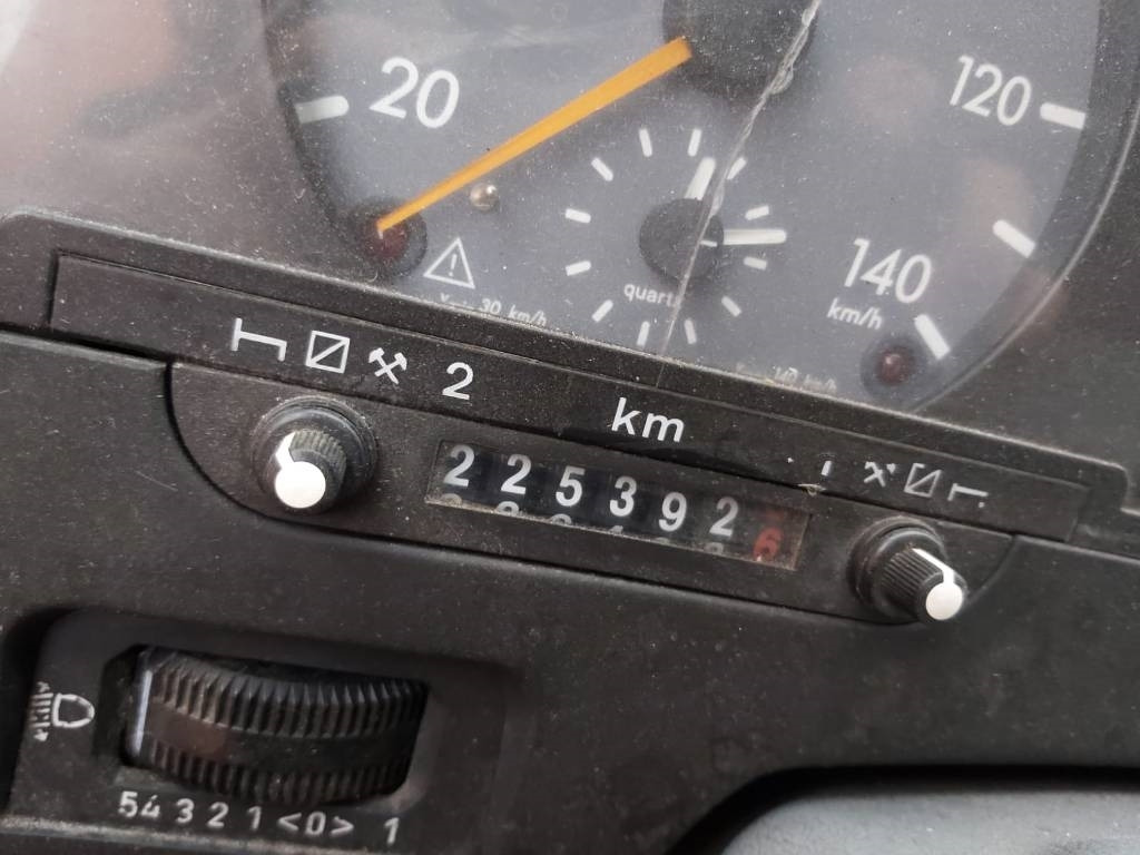 Вантажівка з закритим кузовом Mercedes-Benz 814D: фото 7 Вантажівка з закритим кузовом Mercedes-Benz 814D: фото 7