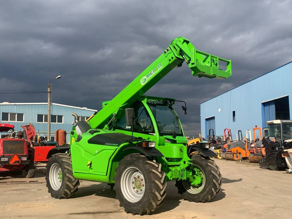 Merlo TF 42.7 CS-140 - Навантажувач телескопічний: фото 1 Merlo TF 42.7 CS-140 - Навантажувач телескопічний: фото 1