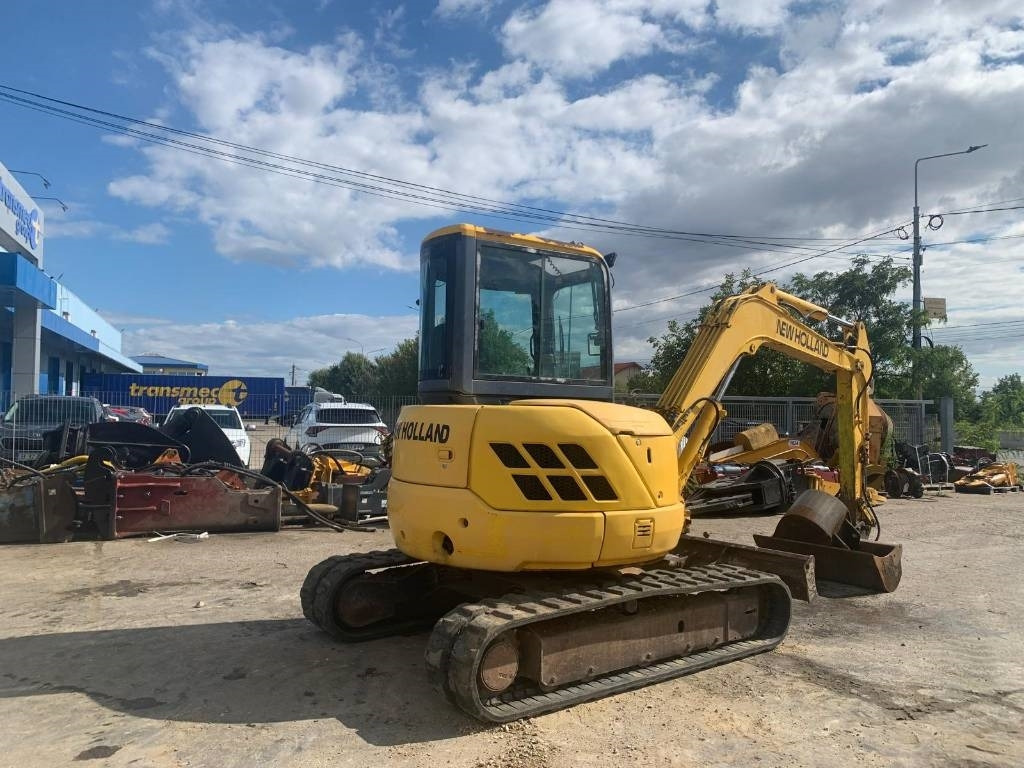 New Holland EH 45 - Міні-екскаватор: фото 4 New Holland EH 45 - Міні-екскаватор: фото 4