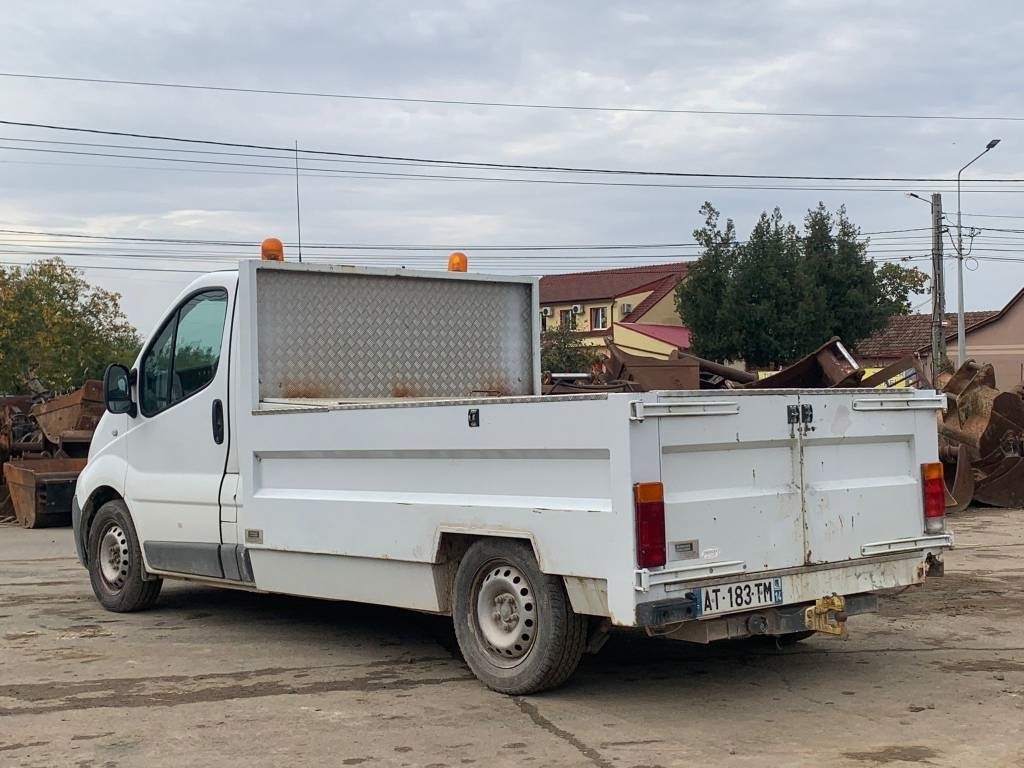 Renault Trafic - Суцільнометалевий фургон: фото 3 Renault Trafic - Суцільнометалевий фургон: фото 3