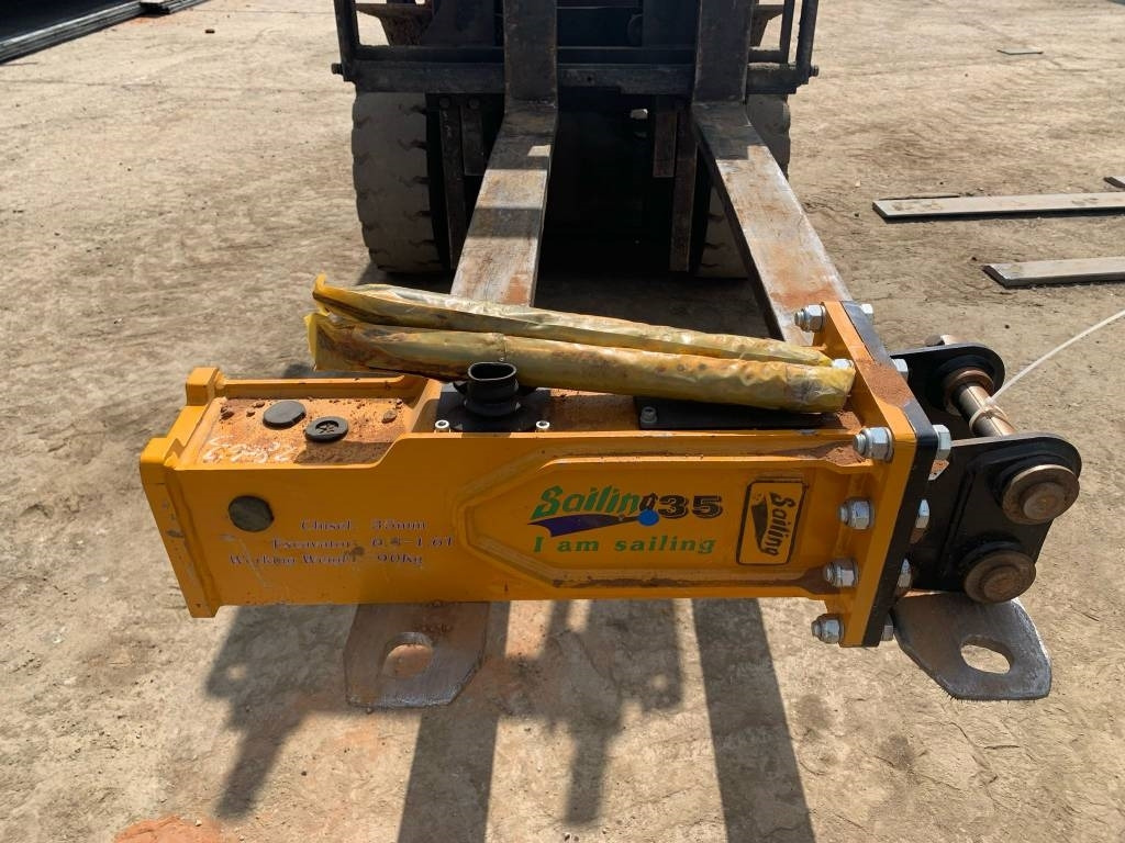 Sailing 35 Hydraulic Breaker - Гідравлічний молот в категорії Будівельна техніка: фото 2 Sailing 35 Hydraulic Breaker - Гідравлічний молот в категорії Будівельна техніка: фото 2