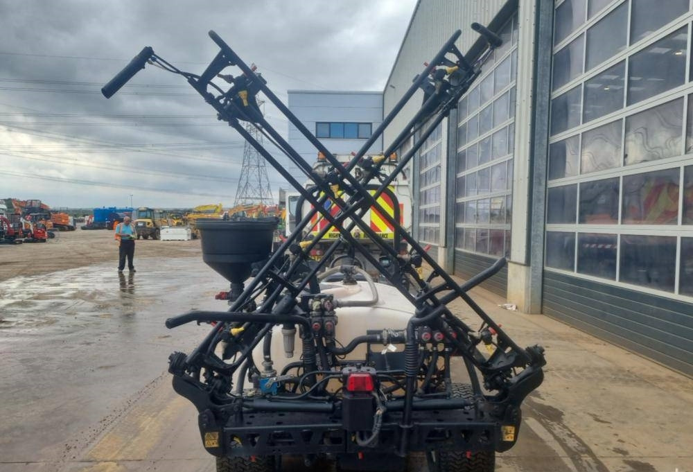 Toro Multi Pro 1750 - Аплікатор для внесення добрив в грунт: фото 4 Toro Multi Pro 1750 - Аплікатор для внесення добрив в грунт: фото 4